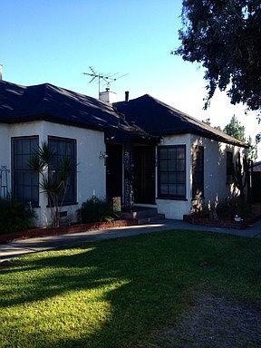 2nd image of 1460 Ximeno Ave