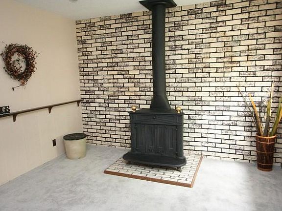 5th image of 1406 S Virginia Ave