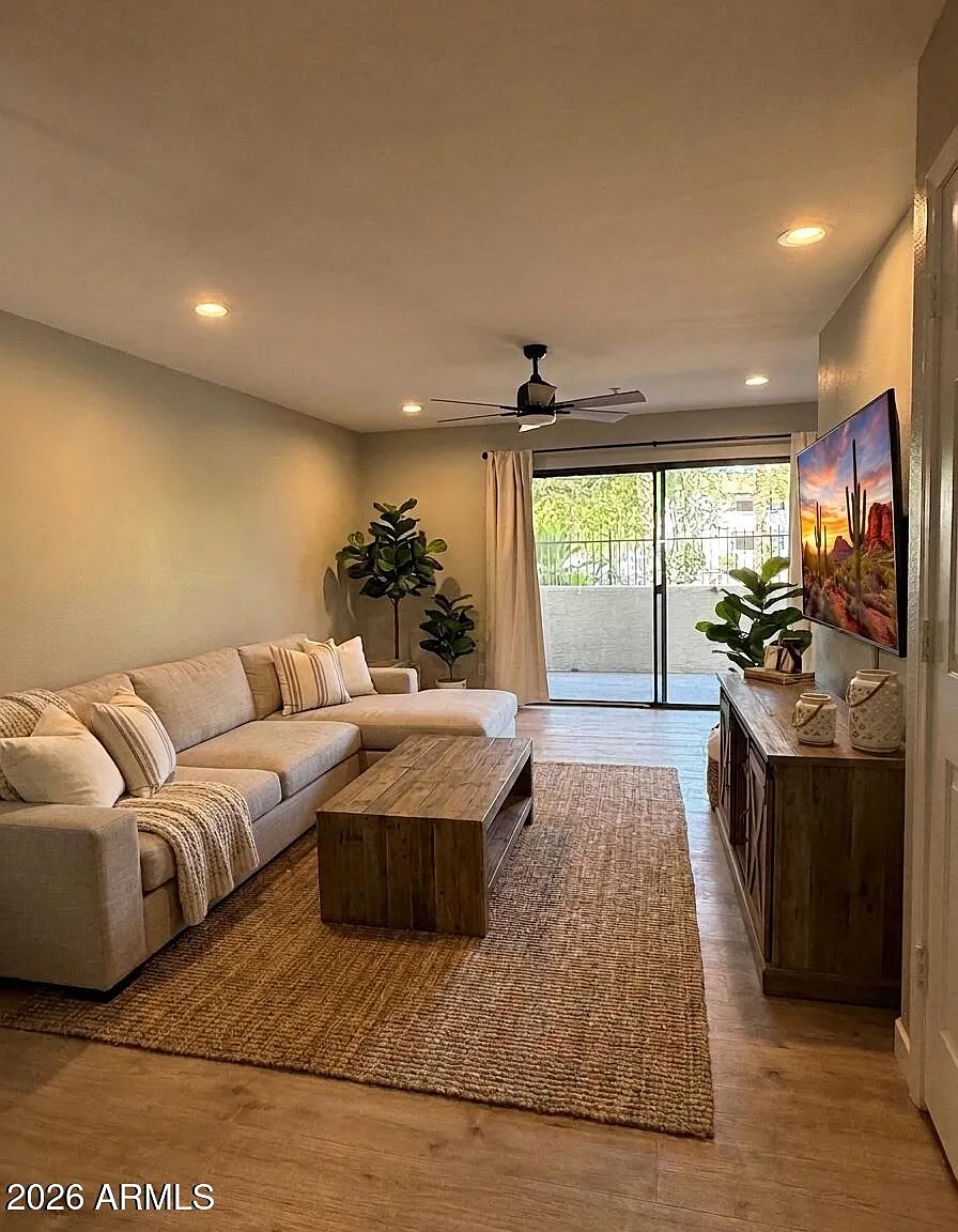 2 bed, 2.0 bath, 973 sqft, $1,800 — Photo 1