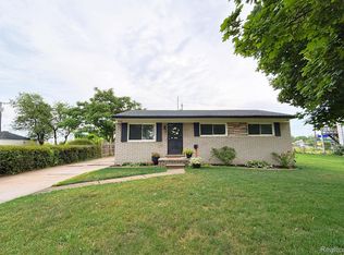 8220 Rivard Ave, Warren, MI 48089