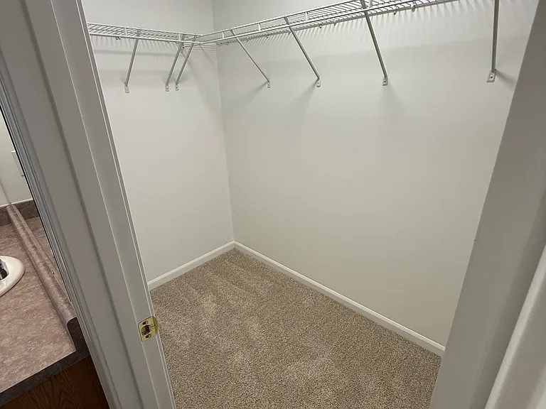 11512 Maywin Dr — Photo 16
