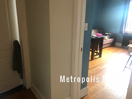 Rented by Metropolis International Realty Inc. | media 4