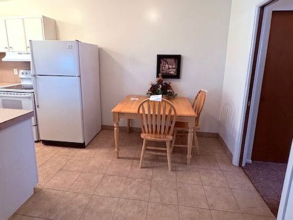 4th image of 828 E 200 S APT 14