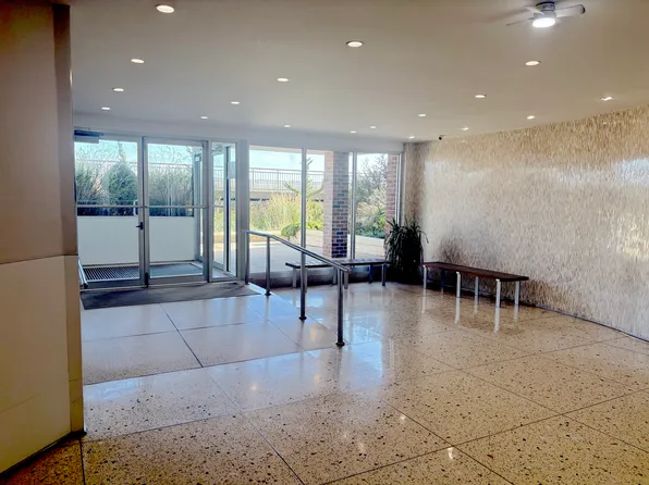 123-10 Ocean Pm image 9 of 10