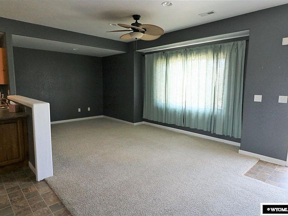 3rd image of 835 Blue Sage Way