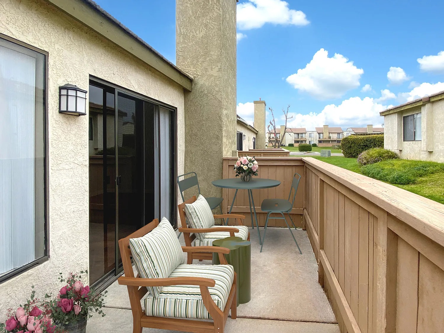 Cresthaven Apartment Homes — Photo 1