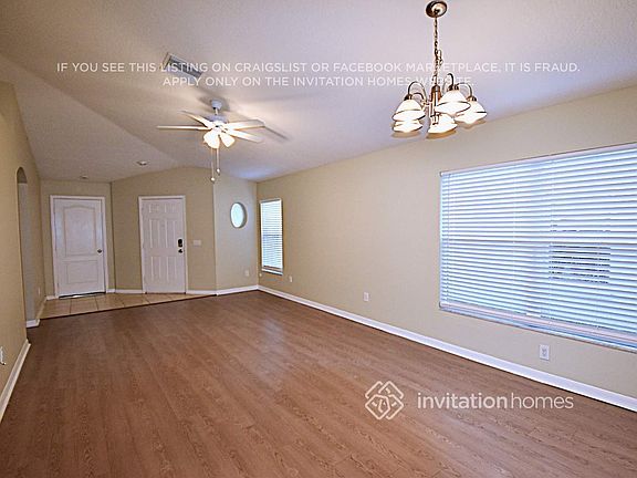 3rd image of 8322 Arabian Dunes Pl