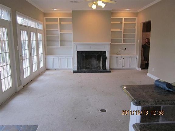 2nd image of 219 Winterpark Dr