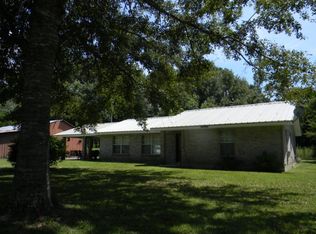 29 Wheatfield Rd, Poplarville, MS 39470