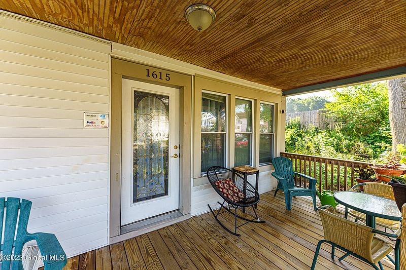 5th image of 1615 Bradley Street