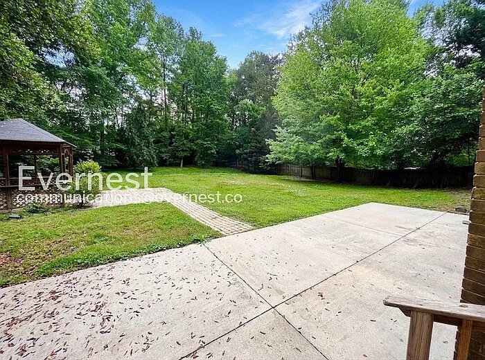 400 Wilcrest Dr — Photo 20
