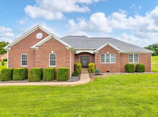 335 Ridgewood Dr, Hawesville, KY 42348