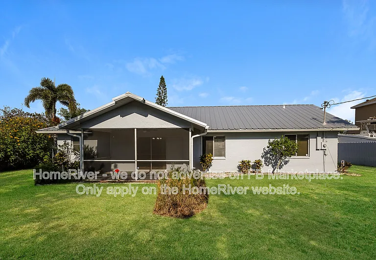 3716 SW 6th Pl — Photo 14