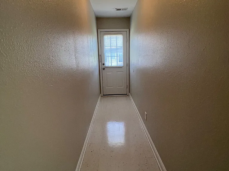 9101 Pembroke Oak Grove Rd #3E — Photo 13
