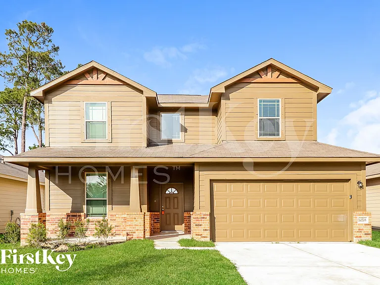 14705 Country Club Dr — Photo 1