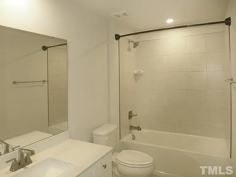 FirstFloorFullBathRoom