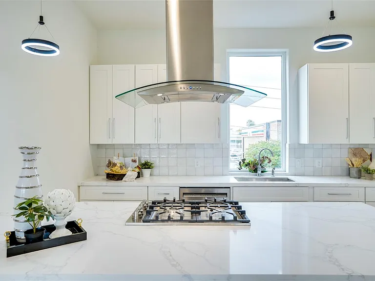 1612 Bennett Ave #102 — Photo 6