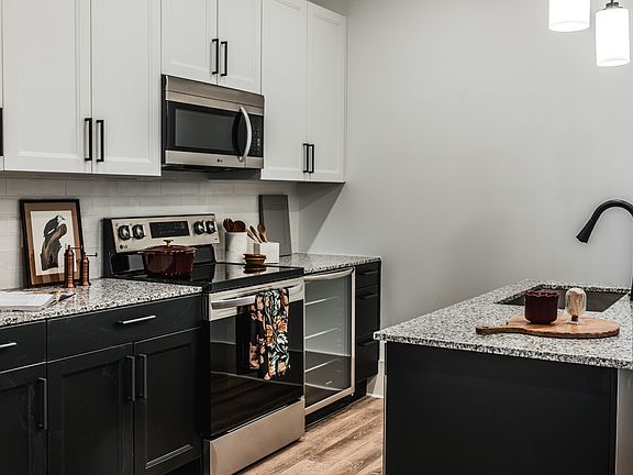 3rd image of 1500 Taper Way #B-307