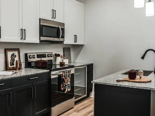 Farmhouse at Lantern Commons