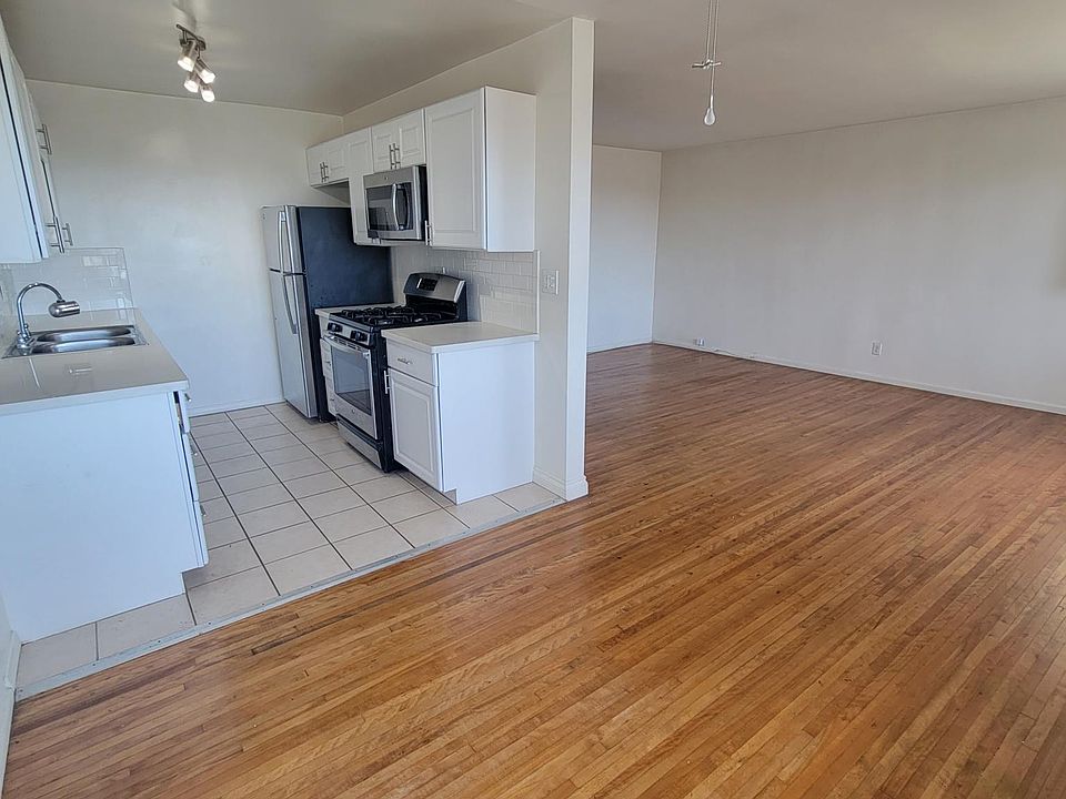 1st image of 5640 S La Brea Ave APT 7