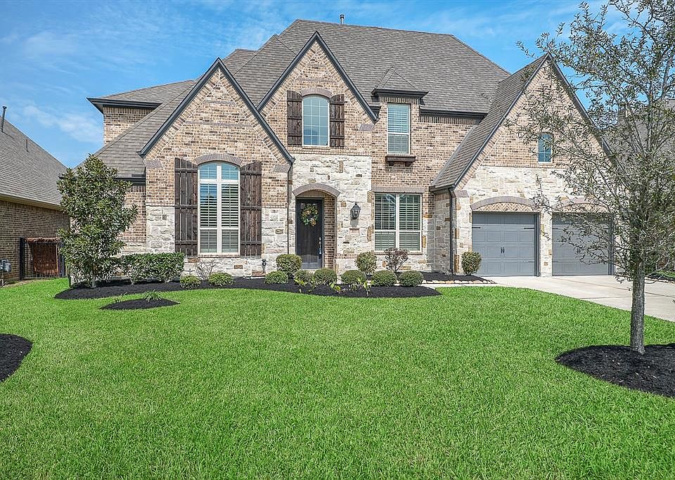 1st image of 117 Stonecrop Pl
