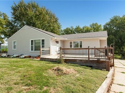 301 N Lee St, Buckner, MO, 64016