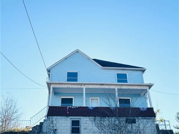 403 Lowell St, Vandergrift, PA 15690