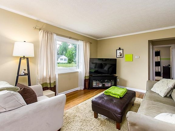 4th image of 2766 La Rosa Dr