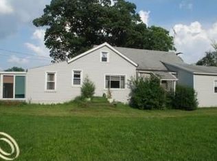 2116 Rauch Rd, Erie, MI 48133