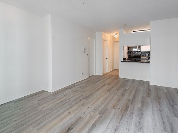 2nd image of 250 E 40th St APT 8C