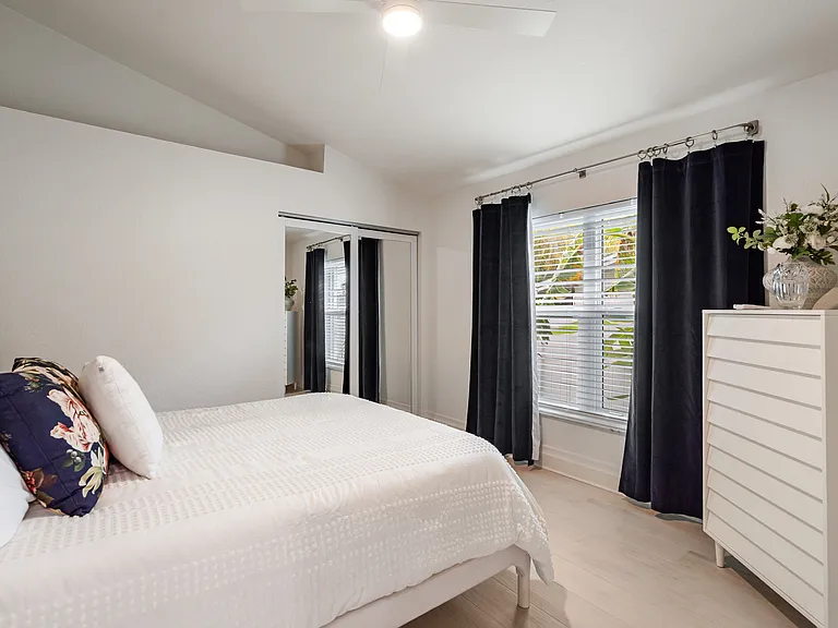 3012 E Vina Del Mar Blvd — Photo 33