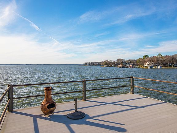 3rd image of 162 Deer Island Rd