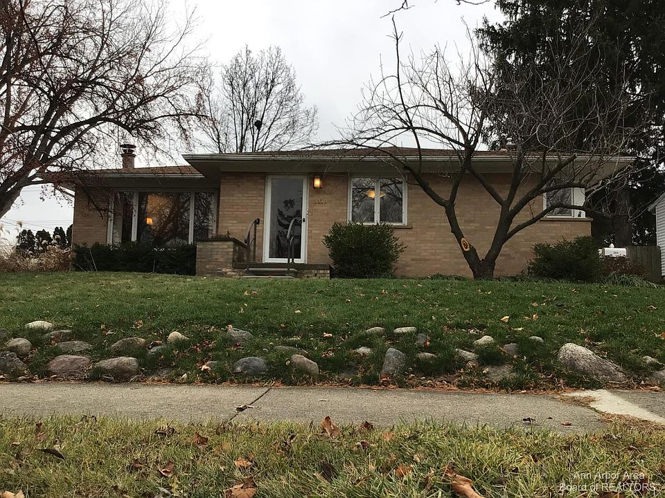 1st image of 2029 Norfolk St