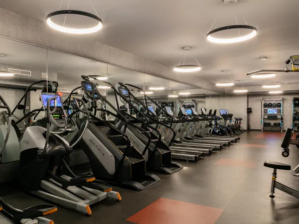 507 West 28th Street image 6 of 11