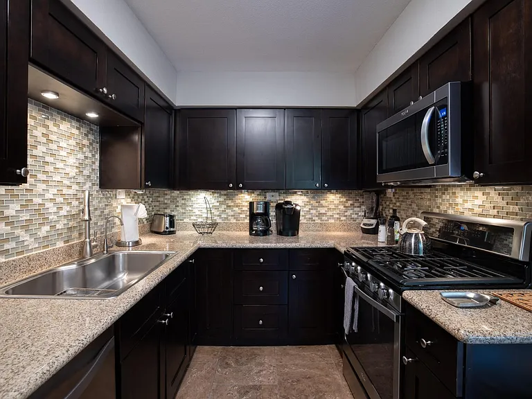 4950 N Miller Rd #133 — Photo 5