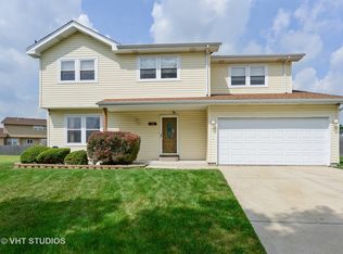 116 Willow Ct, Matteson, IL 60443