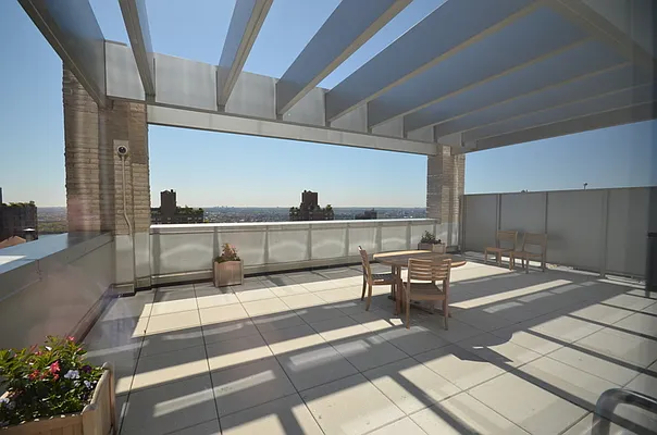 Rented by Swythe, Inc. | media 32