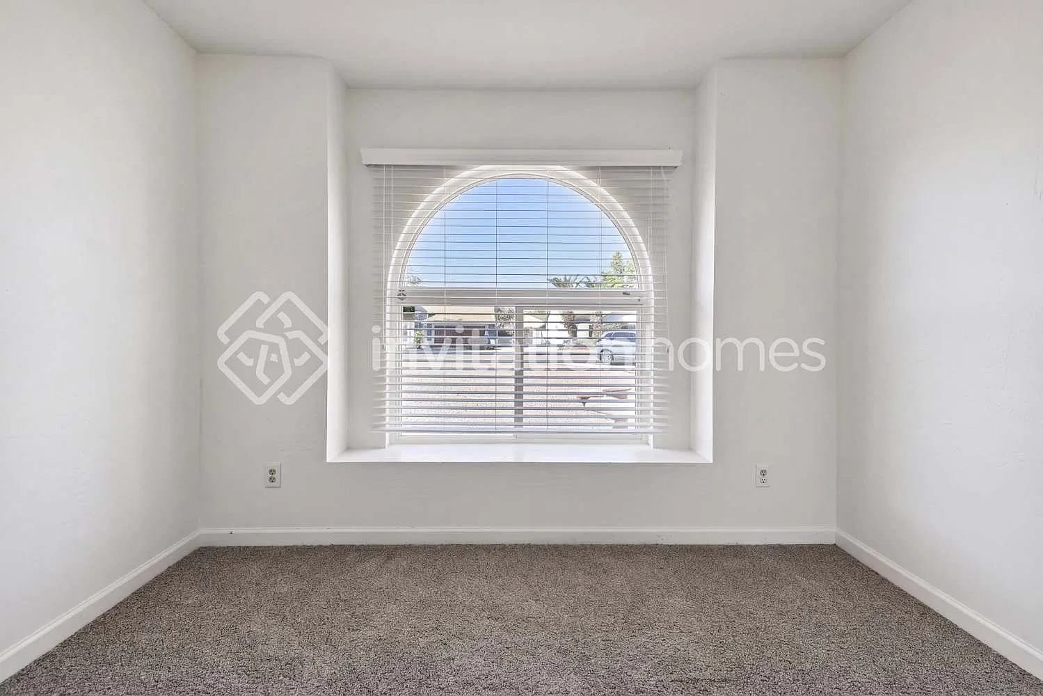 7704 W San Juan Ave Glendale, AZ 85303 — Photo 1