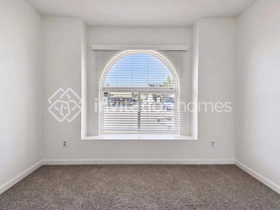 7704 W San Juan Ave
