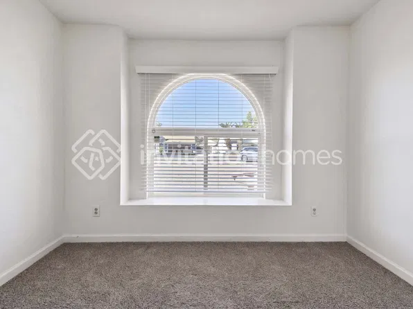 7704 W San Juan Ave, Glendale, AZ 85303