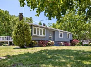 3 Lake Blvd, East Hampton, CT 06424