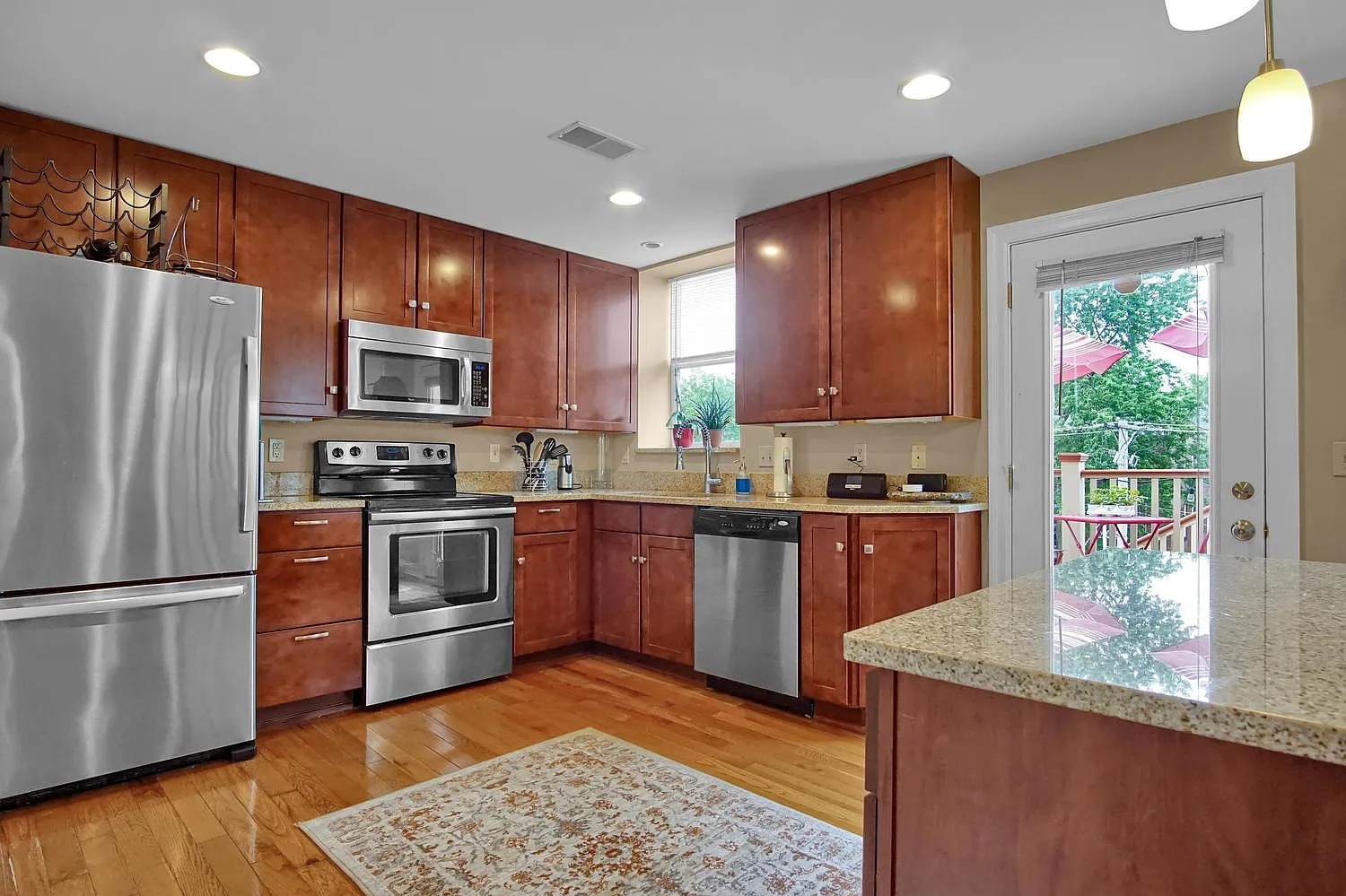 2 bed, 1524 sqft, $2,000 — Photo 3