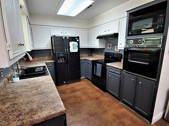 4th image of 4617 Brookdale Dr
