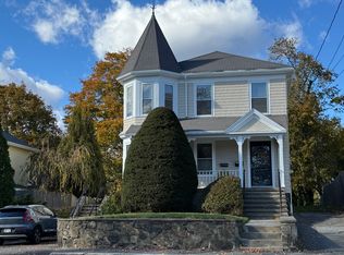 36 Pond St #2, Marblehead, MA 01945