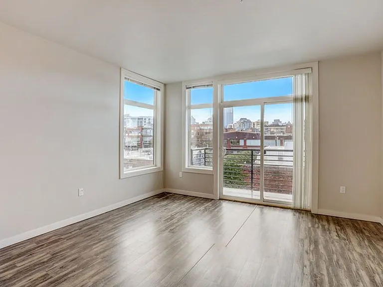 Evolve Apartments — Photo 26