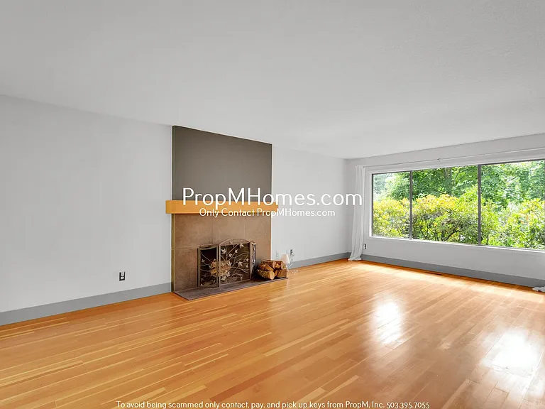 1448 Greentree Cir — Photo 2