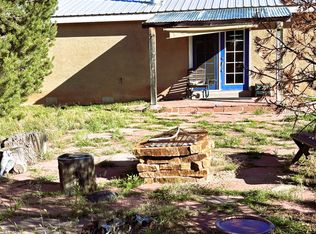 20 Calle De Golondrina, Tres Piedras, NM 87577