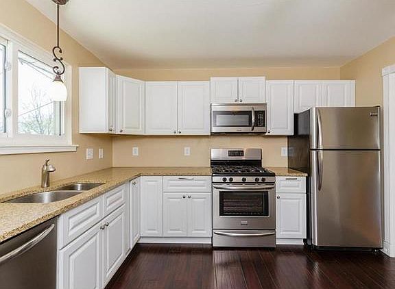 5th image of 795 Hazelvalley Dr