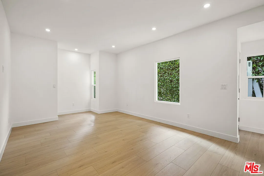 1 bed, 1.0 bath, 500 sqft, $3,499 — Photo 4