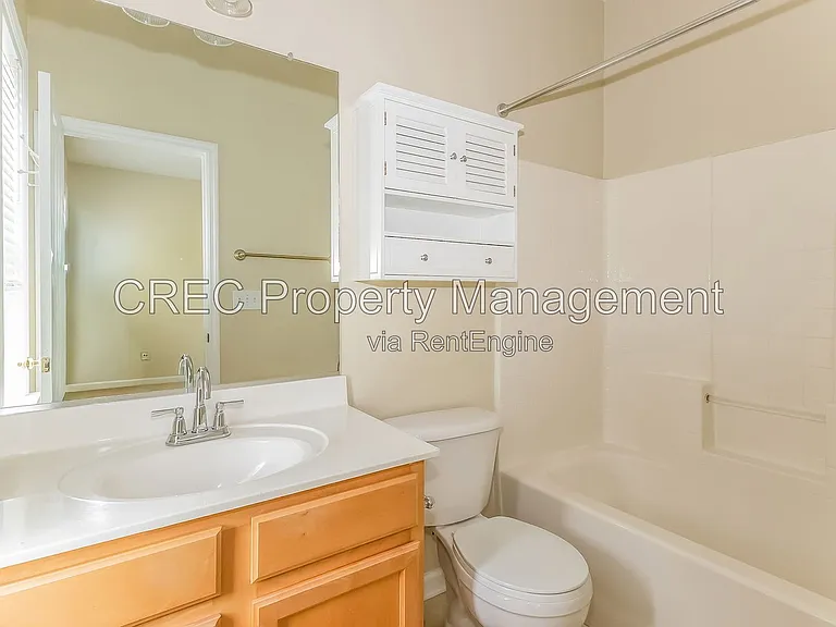 105 Barberry St — Photo 8
